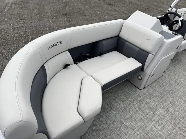 Slide: The Image of Harris Cruiser 210 CW 2023 - 5