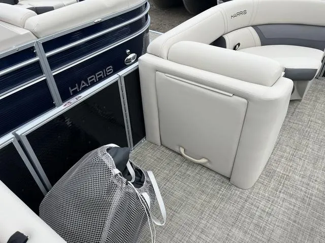 Slide: The Image of Harris Cruiser 210 CW 2023 - 7