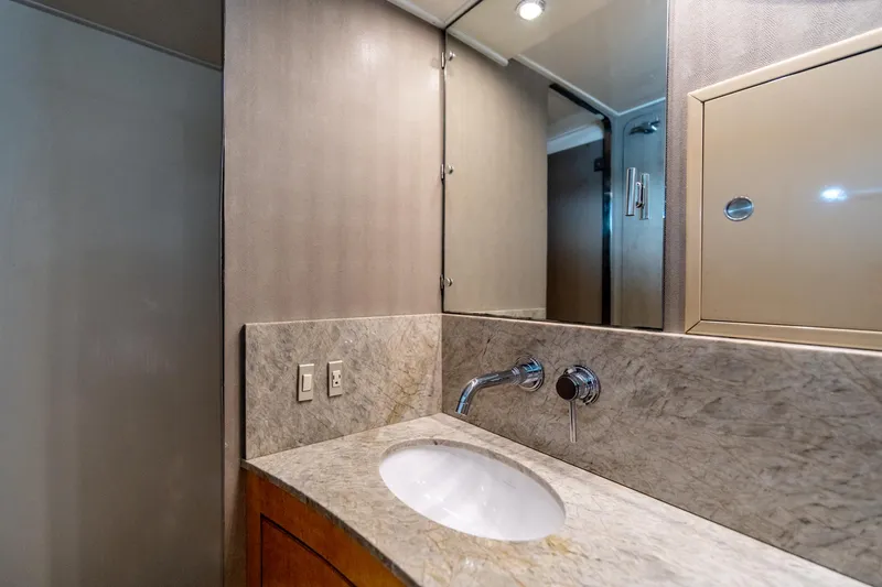 Slide: The Image of Aft Owner's Stateroom Ensuite - 13