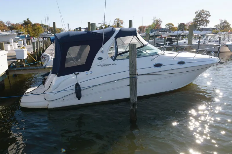 The Image of 2004 Sea Ray 280 Sundancer docked at a marina. - 0