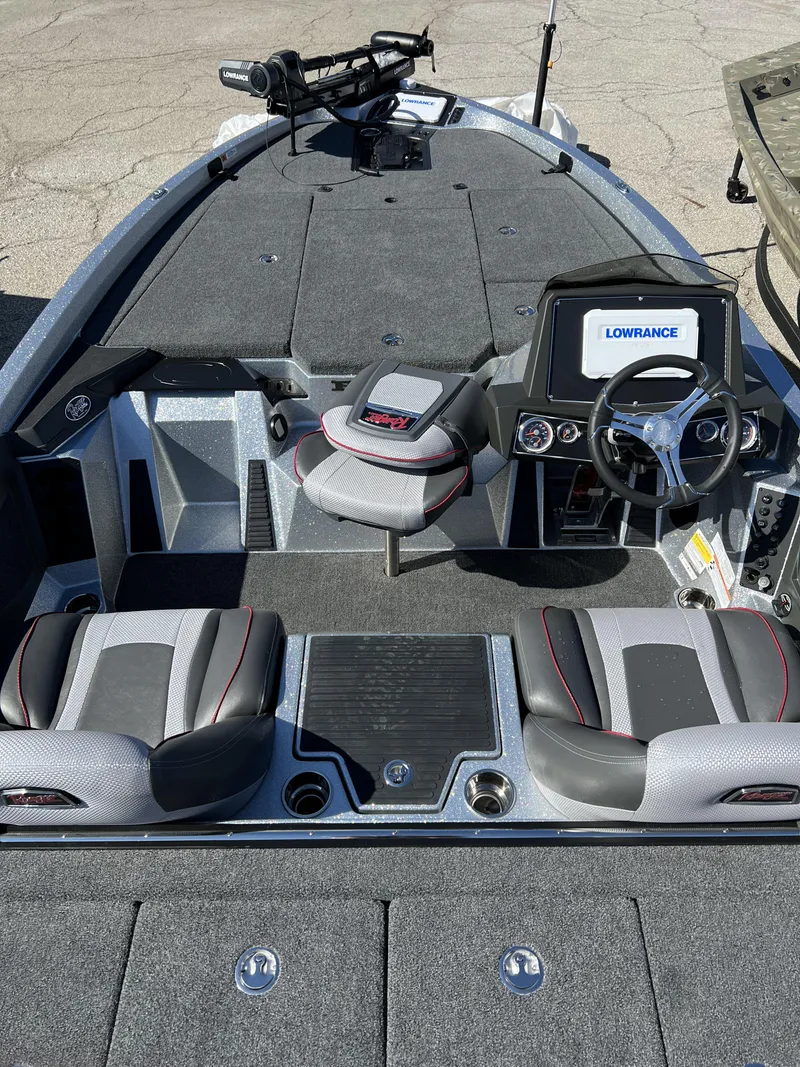 Slide: The Image of 2024 Ranger Z519 Ranger Cup Equipped boat interior with Lowrance electronics. - 6