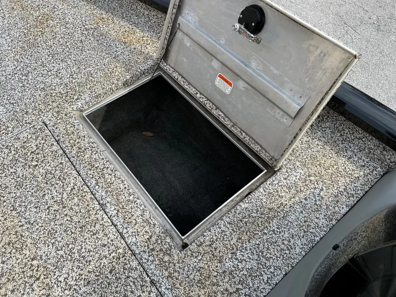 Slide: The Image of 2015 Tracker Pro Team 175 TXW storage compartment. - 14
