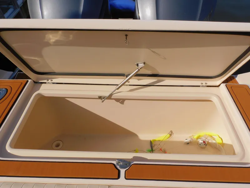 Slide: The Image of Grady-White Marlin 300 2012 - 19