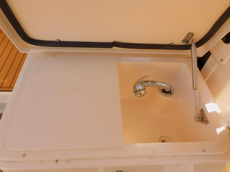 Slide: The Image of Grady-White Marlin 300 2012 - 26