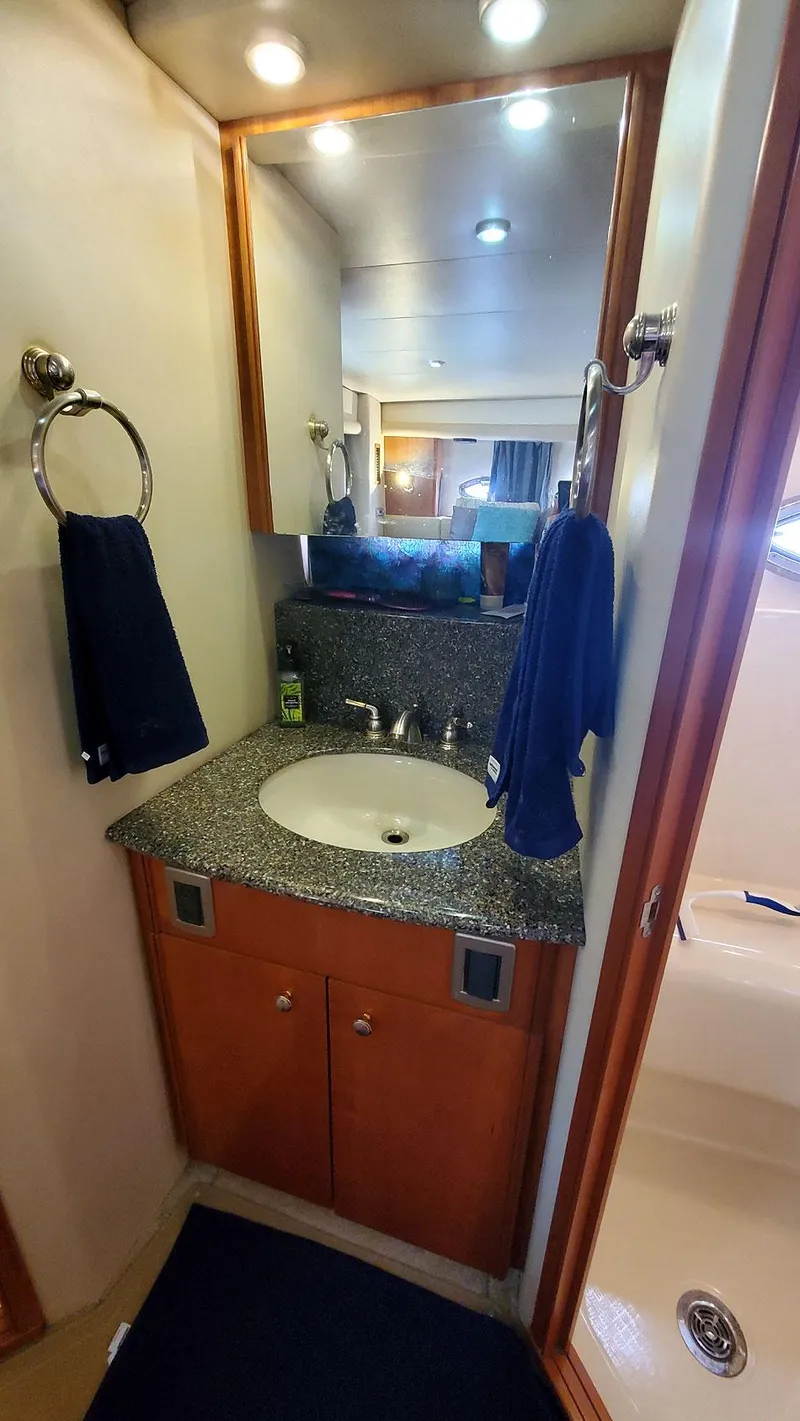 Slide: The Image of Master Head Vanity - 29