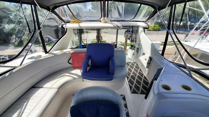 Slide: The Image of Flybridge Aft - 35