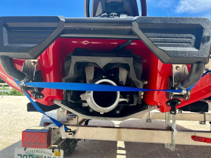 Slide: The Image of 2022 Yamaha WaveRunner VX Cruisers Limited rear view on trailer. - 15