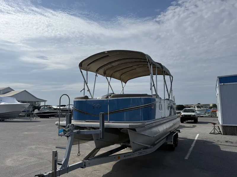 Slide: The Image of Avalon 2385 LSZ QL 2023 - 4