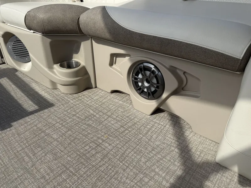 Slide: The Image of Avalon 2385 LSZ QL 2023 - 34