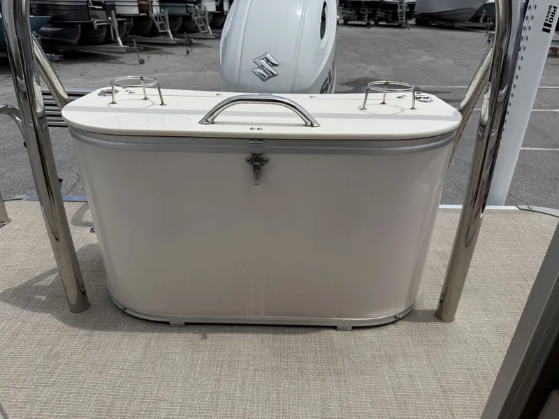 Slide: The Image of Avalon 2385 LSZ QL 2023 - 38