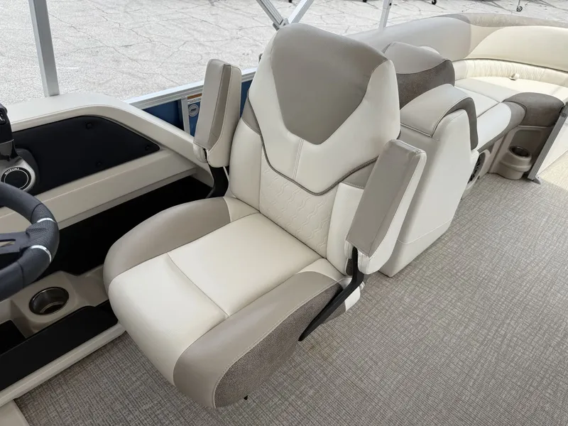 Slide: The Image of Avalon 2385 LSZ QL 2023 - 24