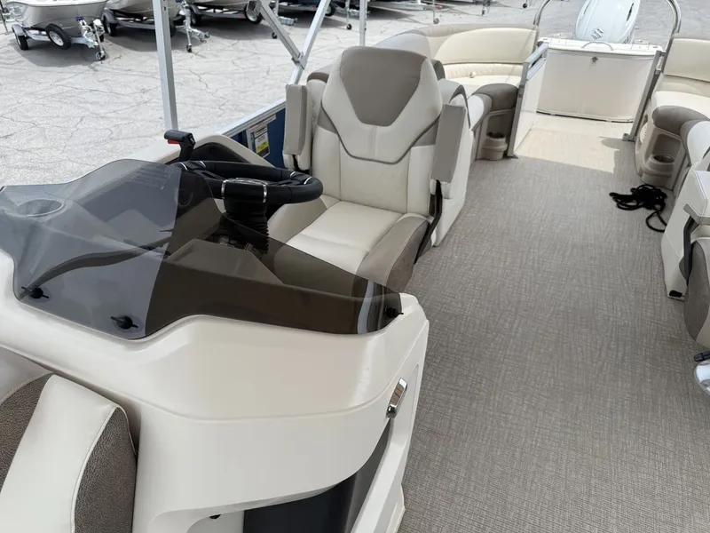 Slide: The Image of Avalon 2385 LSZ QL 2023 - 23