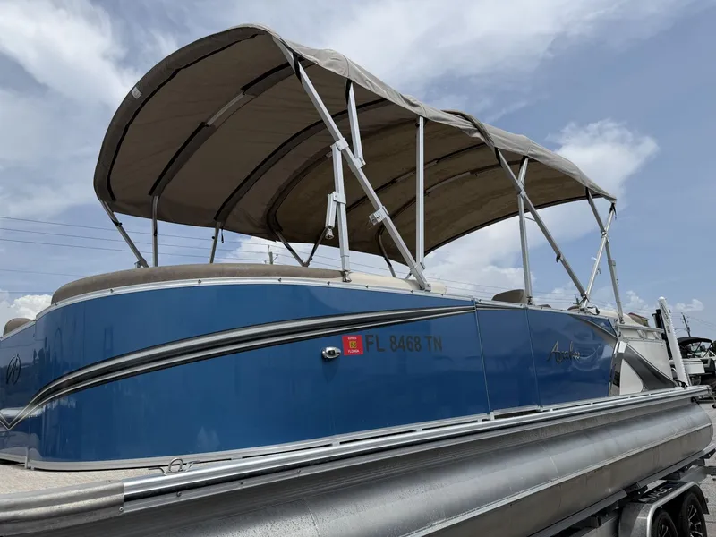 Slide: The Image of Avalon 2385 LSZ QL 2023 - 5