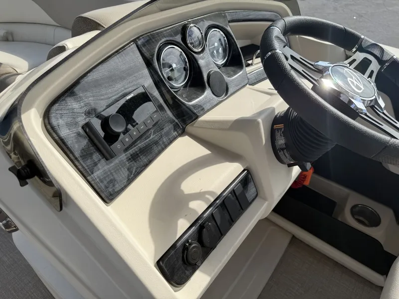 Slide: The Image of Avalon 2385 LSZ QL 2023 - 29