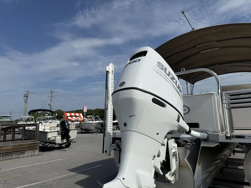 Slide: The Image of Avalon 2385 LSZ QL 2023 - 11