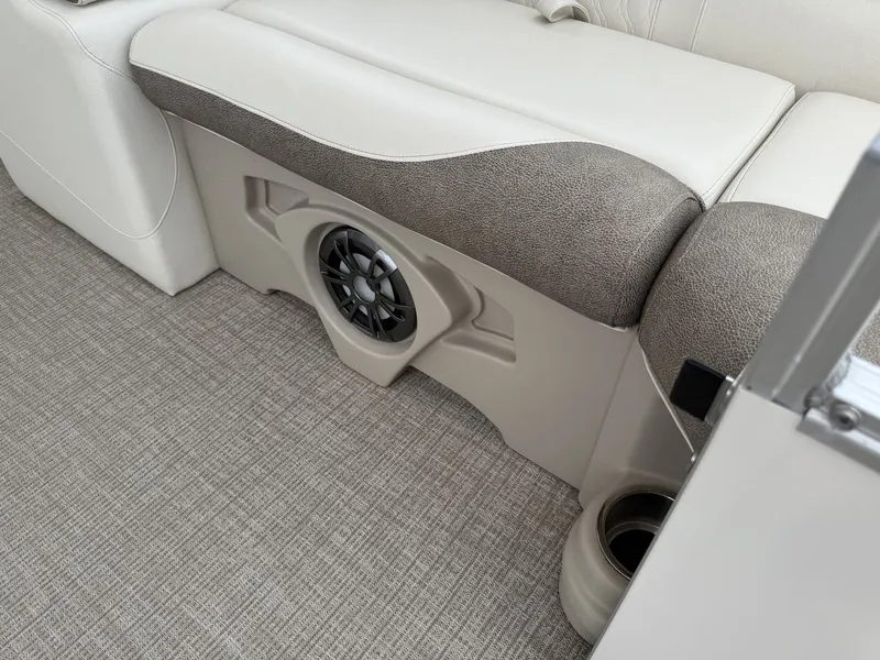 Slide: The Image of Avalon 2385 LSZ QL 2023 - 42