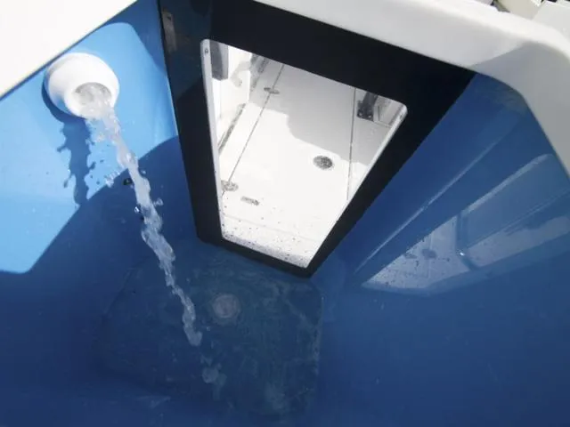 Slide: The Image of Livewell with water flow in 2023 Blackfin 272CC boat. - 37