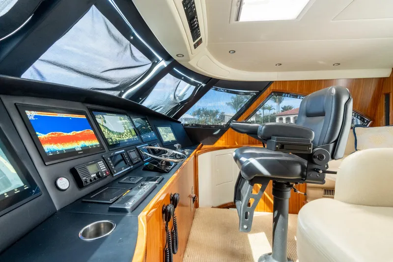 Slide: The Image of Viking 62 Enclosed Bridge Tail Dancer-Helm - 24