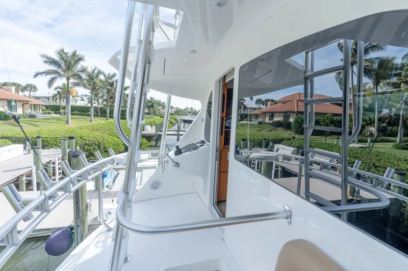 Slide: The Image of Viking 62 Enclosed Bridge Tail Dancer-Port - 32