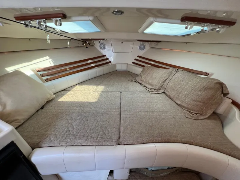 Slide: The Image of Grady White 330 Express - 21