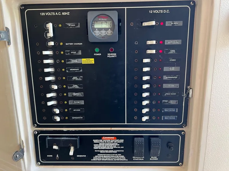 Slide: The Image of Grady White 330 Express - 29