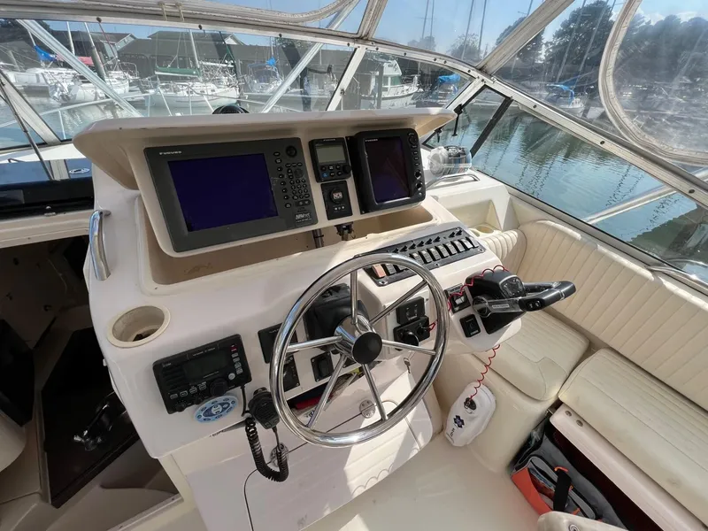 Slide: The Image of Grady White 330 Express - 6