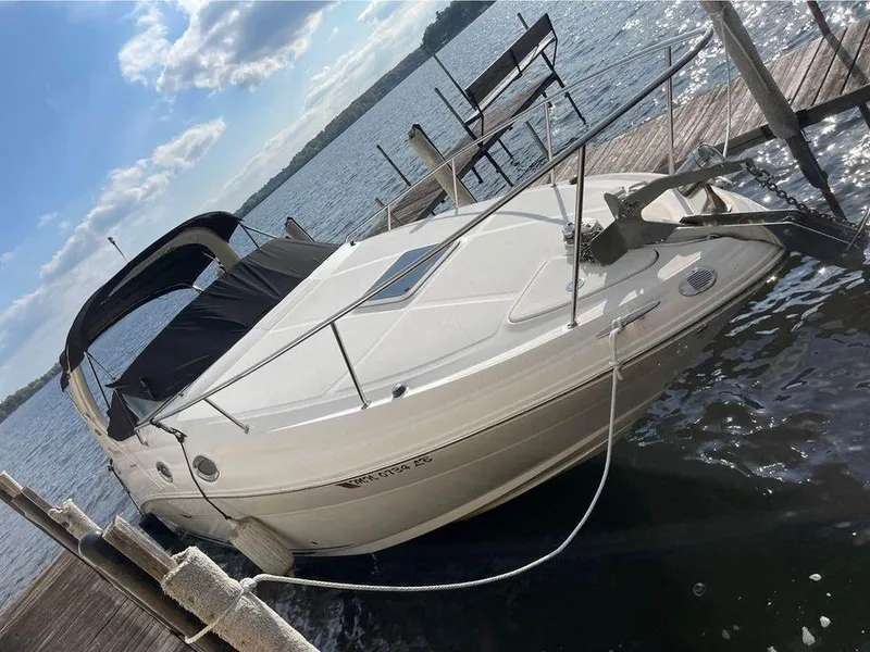 The Image of 2008 Sea Ray Sundancer 280 docked on a sunny day. - 0