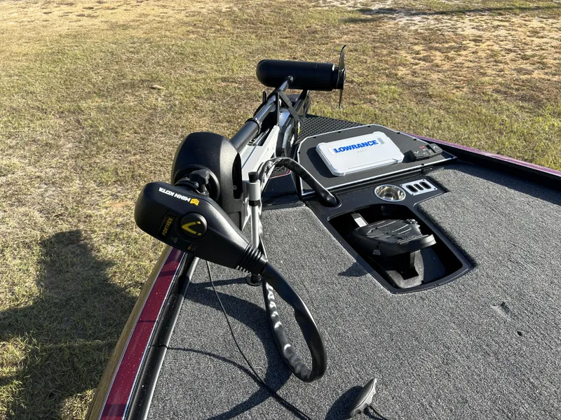 Slide: The Image of Ranger Z520R 2024 - 6