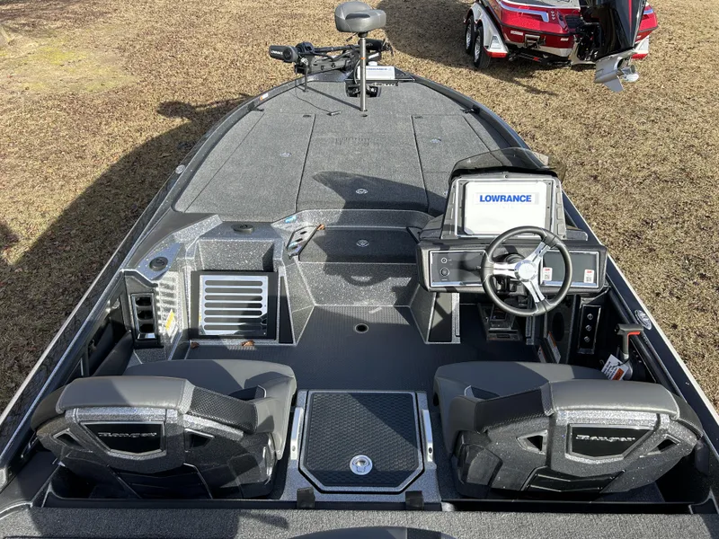 Slide: The Image of 2024 Ranger Z521R Ranger Cup Equipped boat interior with Lowrance electronics. - 19