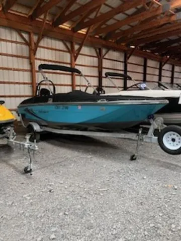 Slide: The Image of Bayliner Element E18 2022 - 2