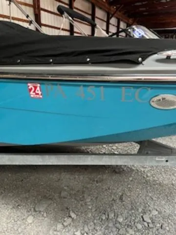 Slide: The Image of Bayliner Element E18 2022 - 6