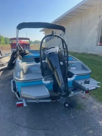 Slide: The Image of Bayliner Element E18 2022 - 7