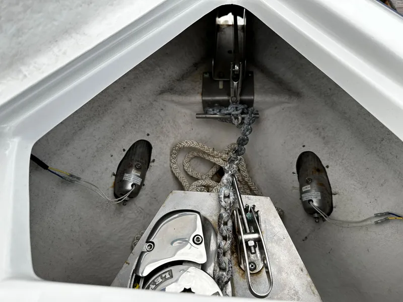 Slide: The Image of Crownline Boats 285 SS 2016 - 61