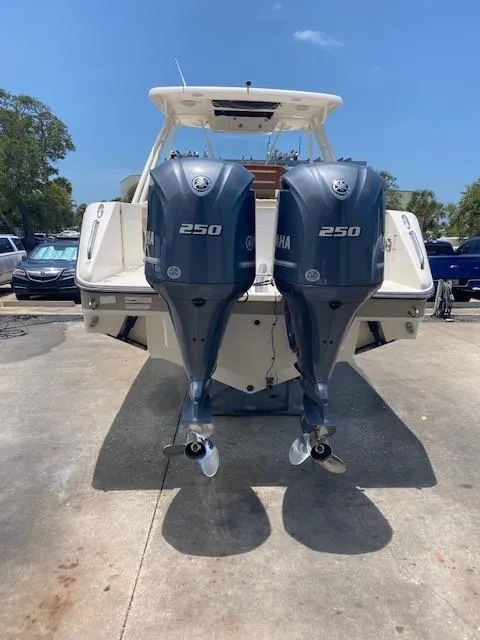 Slide: The Image of 2017 Pursuit S 280 Sport boat with twin Yamaha 250 engines. - 4