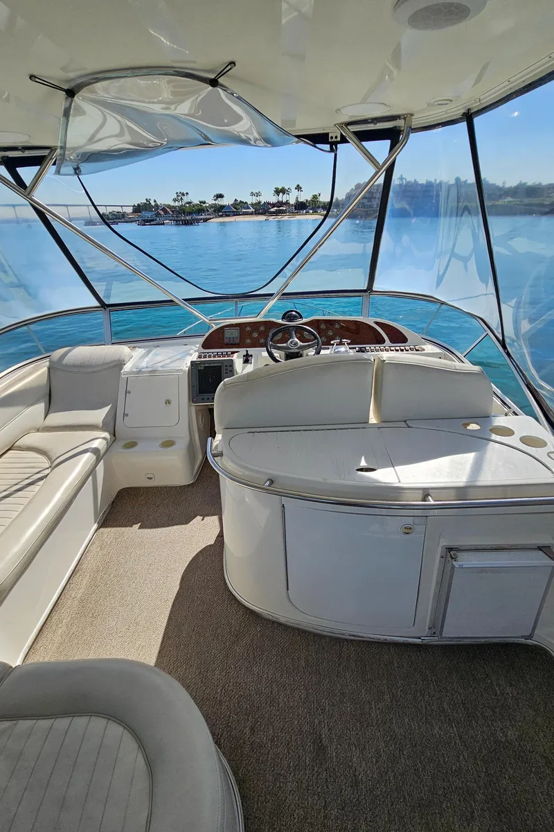 Slide: The Image of Interior of a 2002 Maxum 4600 SCB Limited Edition yacht. - 10