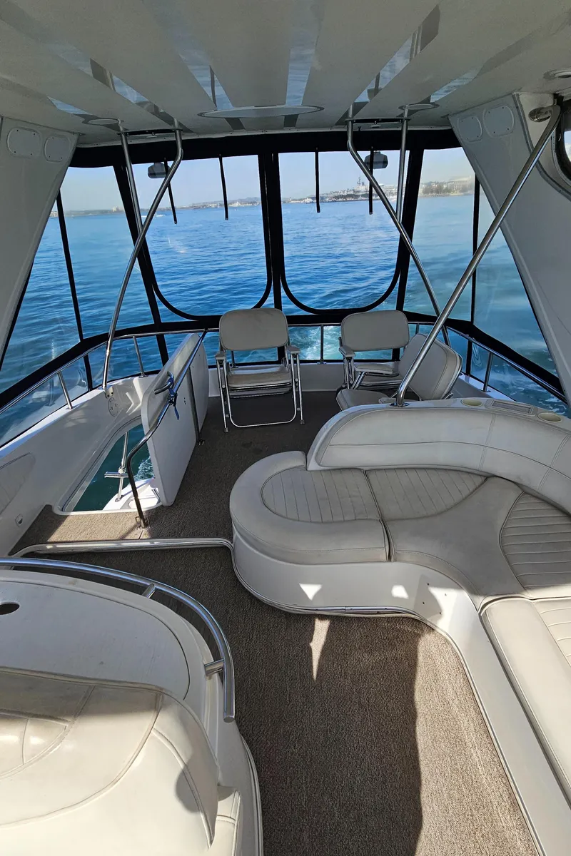 Slide: The Image of Interior of a 2002 Maxum 4600 SCB Limited Edition yacht. - 15