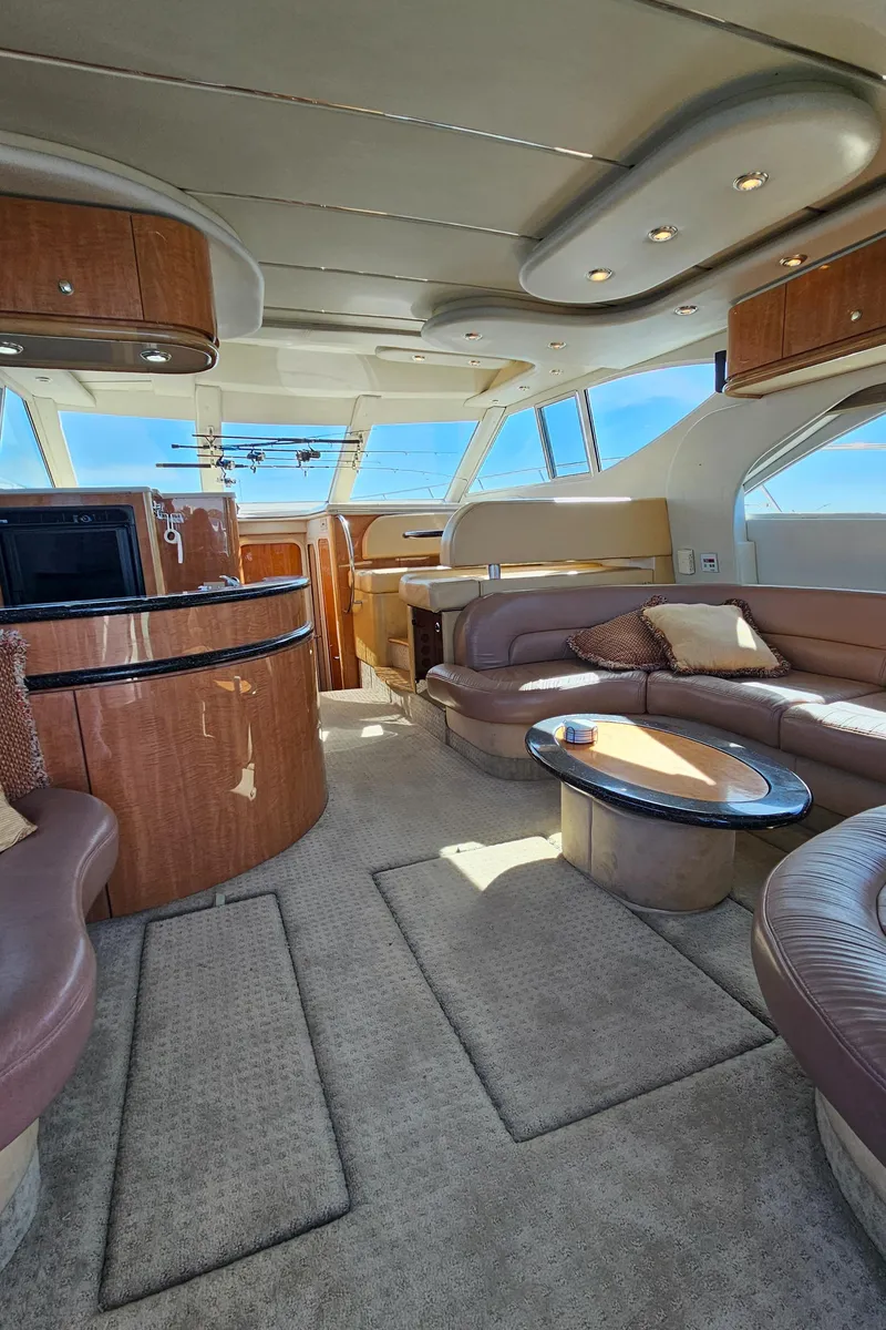 Slide: The Image of Luxurious interior of 2002 Maxum 4600 SCB Limited Edition yacht. - 23