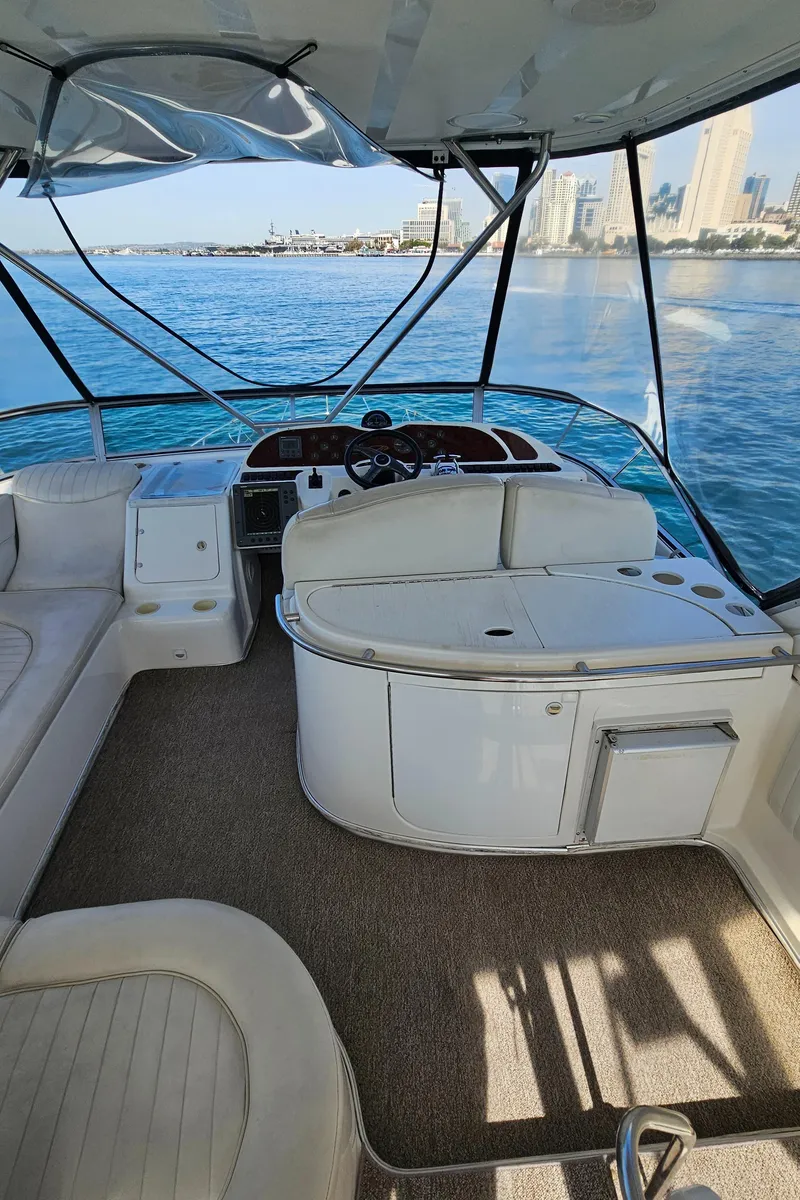 Slide: The Image of Interior of 2002 Maxum 4600 SCB Limited Edition yacht. - 9