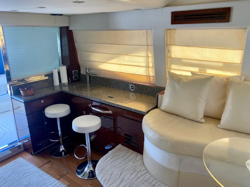 Slide: The Image of Sea Ray 47 Sedan Bridge 2008 - 10