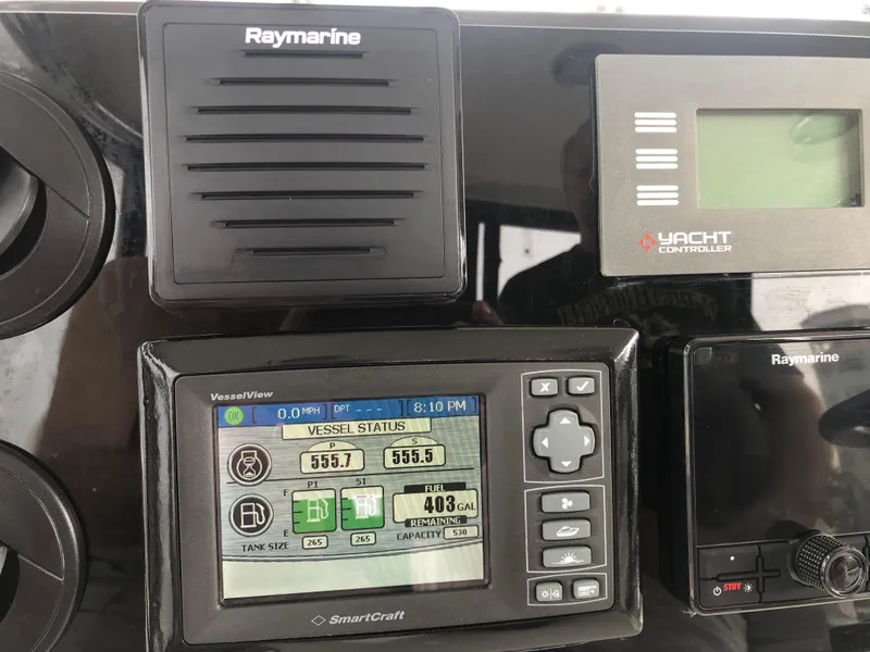 Slide: The Image of Sea Ray 47 Sedan Bridge 2008 - 18