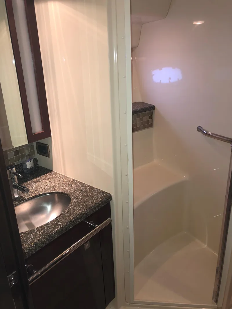 Slide: The Image of Sea Ray 47 Sedan Bridge 2008 - 22