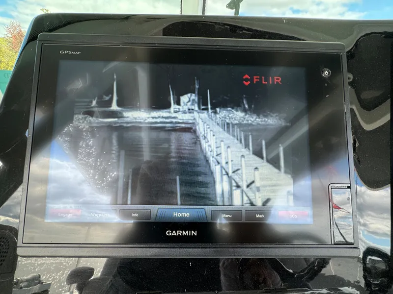 Slide: The Image of Garmin GPS display on 2019 HCB Siesta showing FLIR thermal imaging. - 32