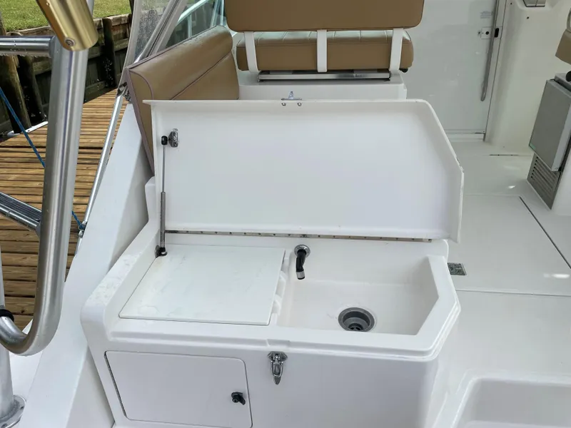 Slide: The Image of Cabo Express 35 - Reelistic - Cleaning Station - 12