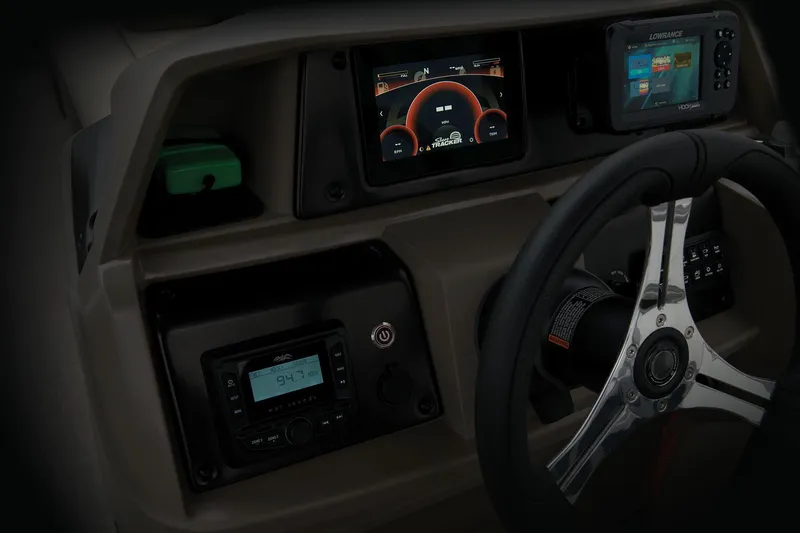 Slide: The Image of Sun Tracker SportFish 20 DLX - 63