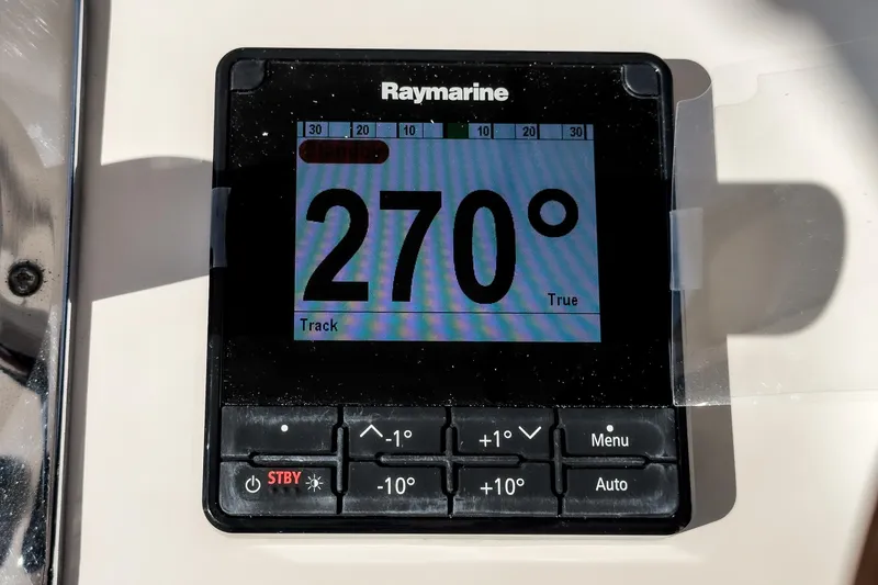 Slide: The Image of Raymarine navigation display showing 270 degrees on a 1997 Sea Ray 420 Aft Cabin. - 31