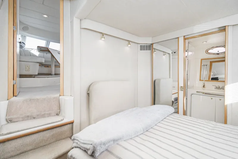 Slide: The Image of Sea Ray 420 Aft Cabin 1997 - 53