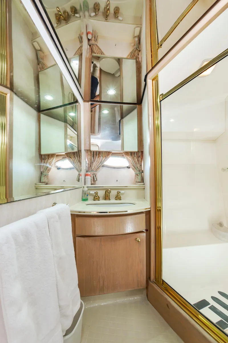 Slide: The Image of Guest Head - 42