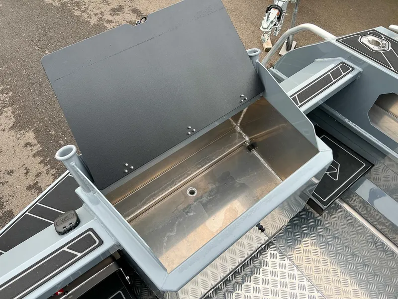 Slide: The Image of Stabi-Craft 1850 SuperCab 2026 - 17