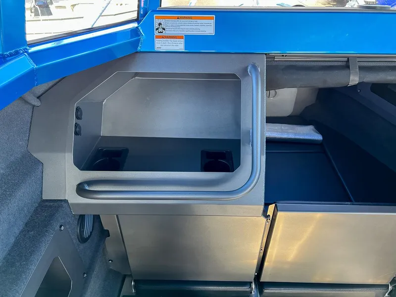 Slide: The Image of Stabi-Craft 2500 Ultracab XL 2026 - 10