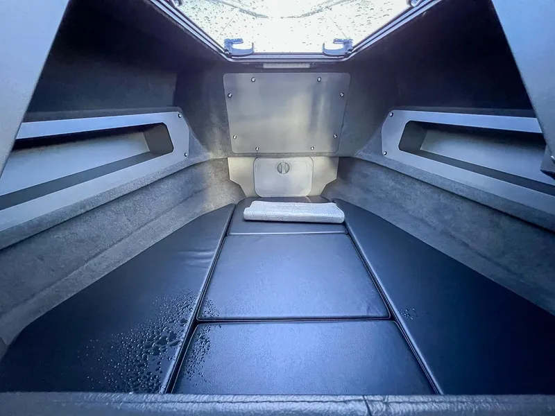 Slide: The Image of Stabi-Craft 2500 Ultracab XL 2026 - 11